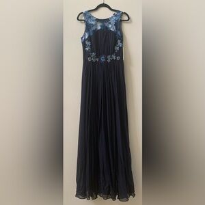 SZ 6 Badgley Mischka Blue Sleeveless  Gown